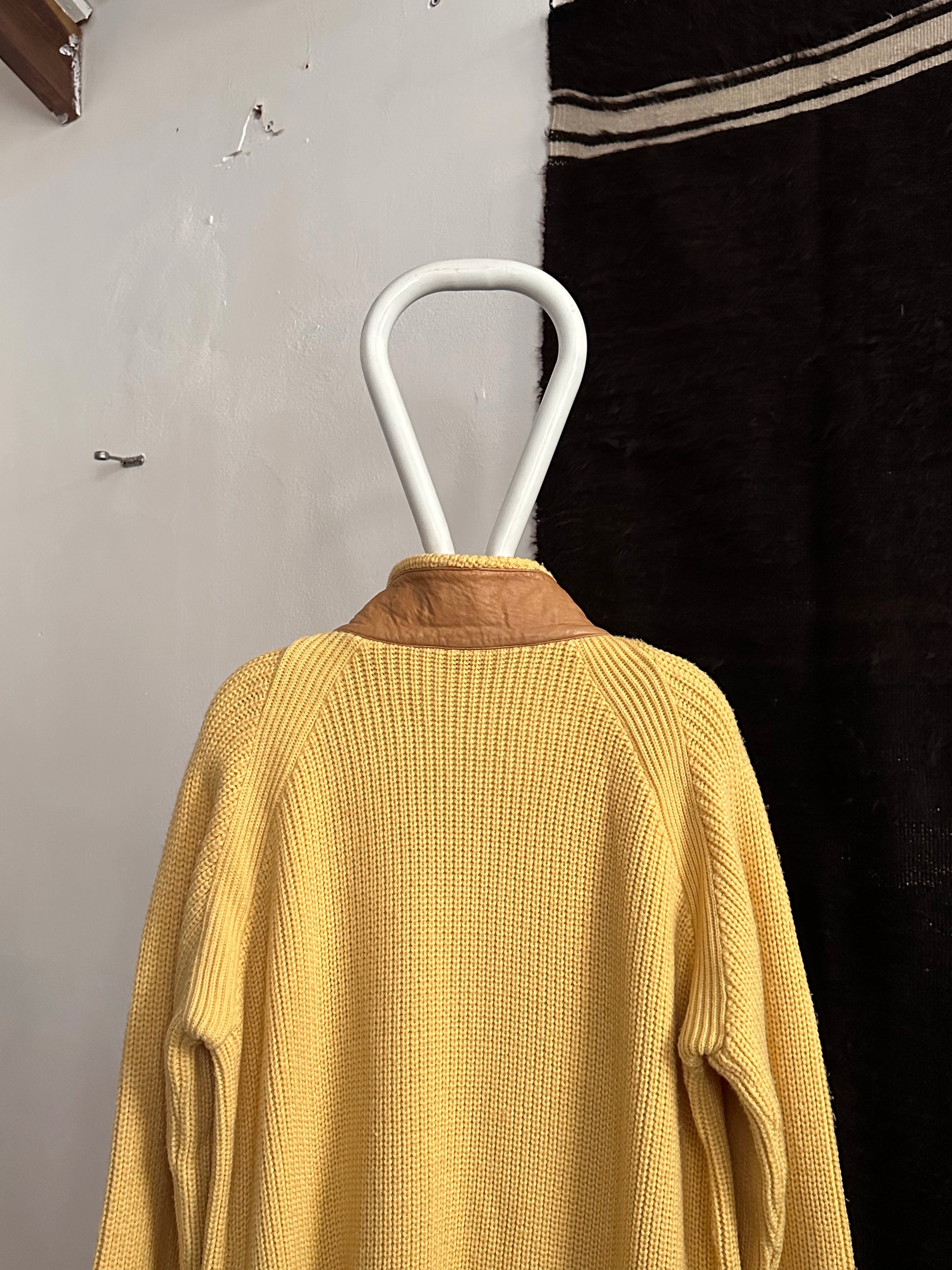 CP Company 80's Vintage Massimo Osti マッシモオスティ Made in Italy 80年代 ヴィンテージ イタリア古着 ニット Rare レア Toto Praha Vintage clothing store Antique shop Prague 古着屋 アンティークショップ プラハ ユーロ古着  ヨーロッパ古着 古着卸 