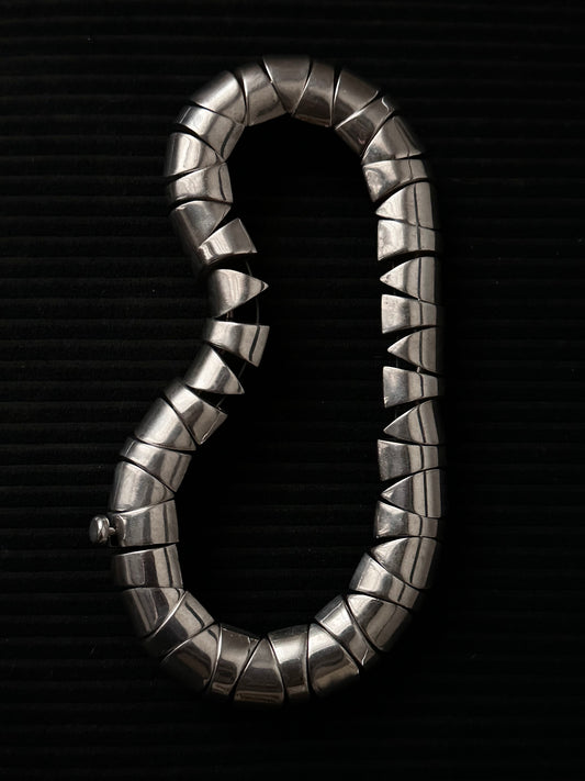 925 anonymas gigantic collar