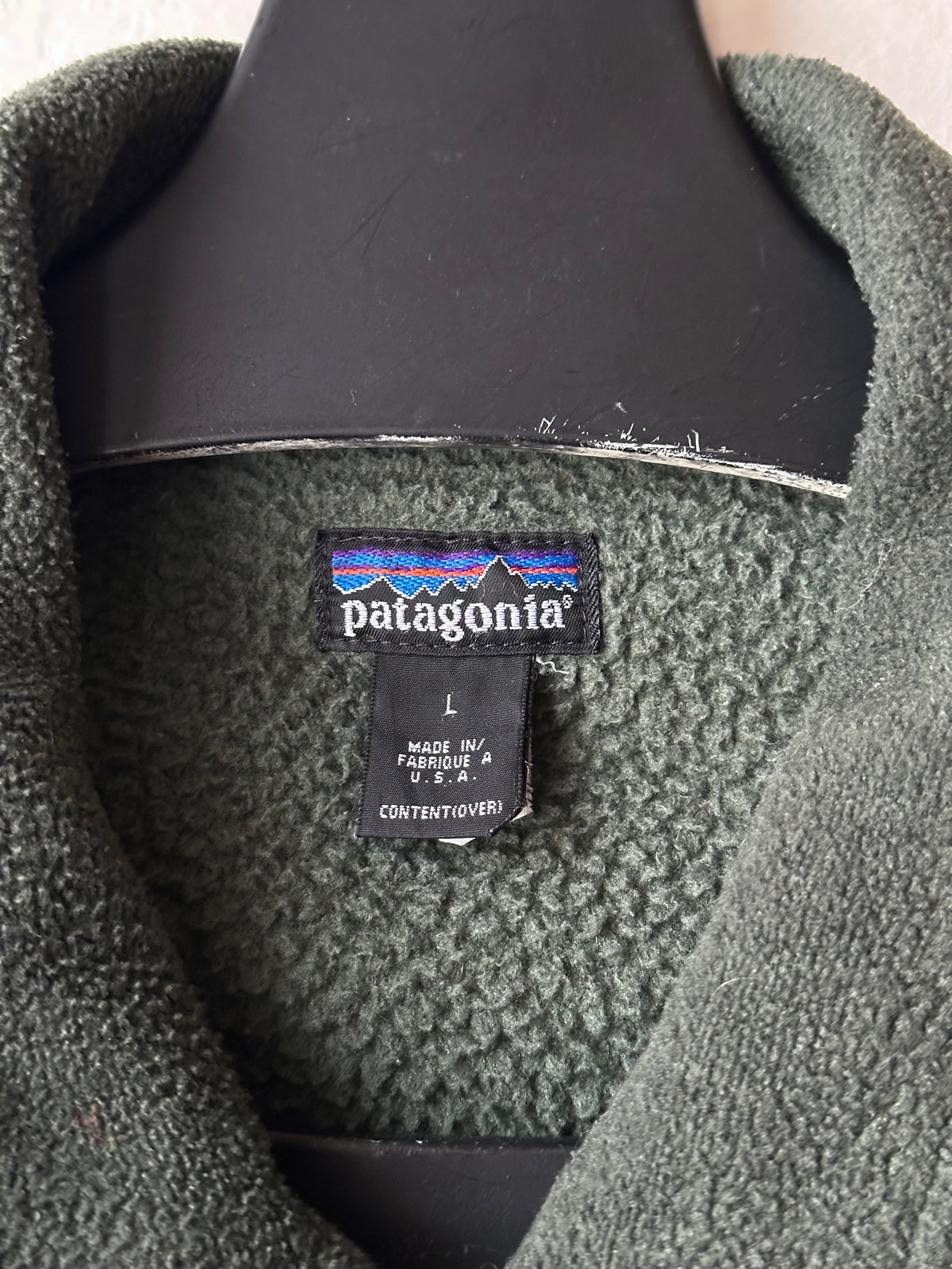 1990s Patagonia Shirring Coat 90年代 パタゴニア シャーリングコート フリース シンチラ レア ナイロン Toto Praha Vintage clothing shop Antique shop 古着屋 プラハ Showroom appointment Prague ユーロ古着 ヨーロッパ古着 古着卸 ヴィンテージ Made in USA アメリカ製 緑 Green