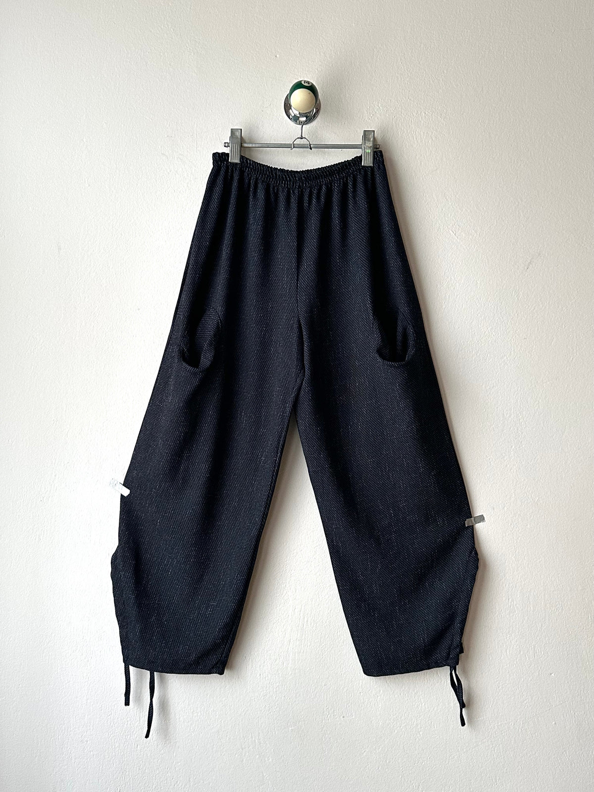 Toto Praha Vintage clothing shop Antique shop 古着屋 プラハ Showroom appointment Prague ユーロ古着 ヨーロッパ古着 古着卸 ヴィンテージ 