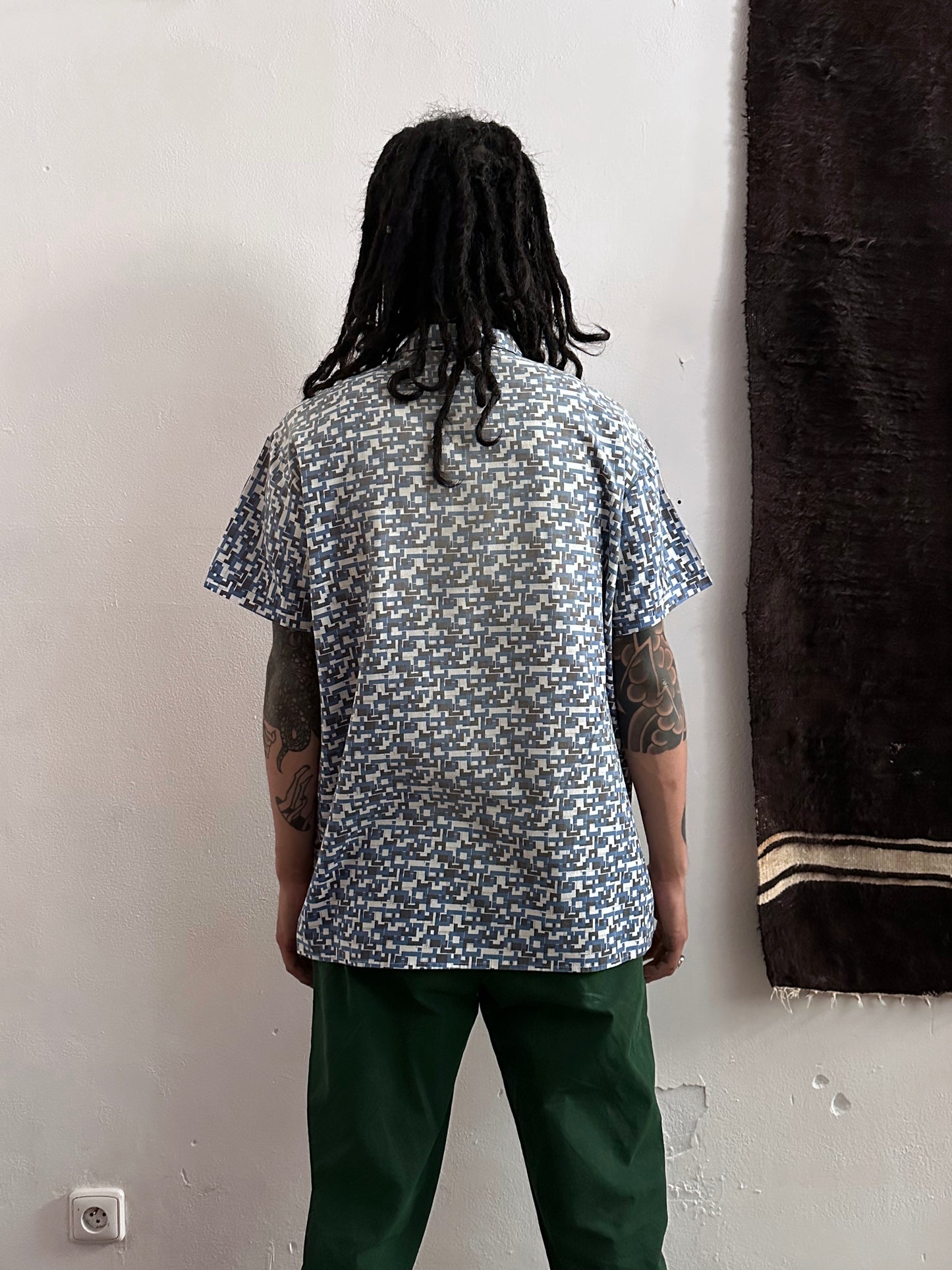 80s Pullover Shirt