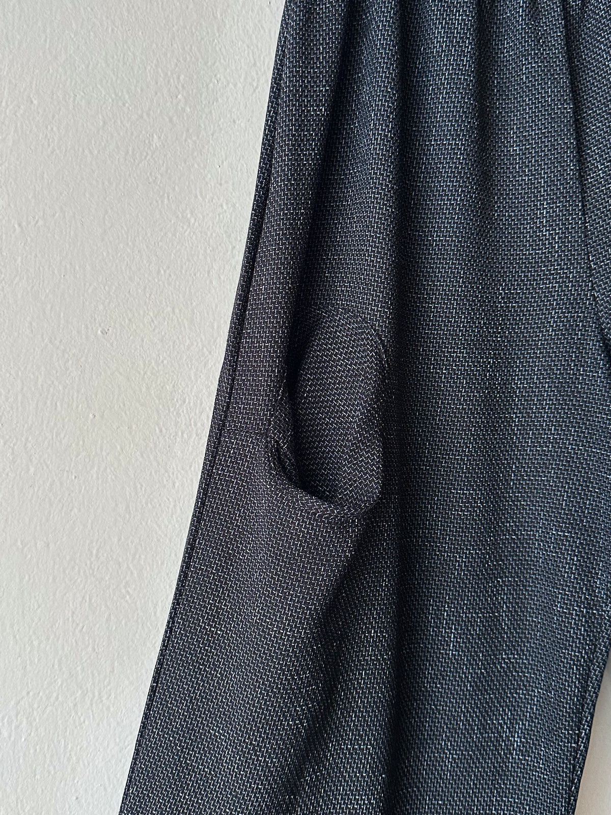 Toto Praha Vintage clothing shop Antique shop 古着屋 プラハ Showroom appointment Prague ユーロ古着 ヨーロッパ古着 古着卸 ヴィンテージ 