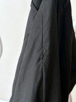 deep slit black skirt W28