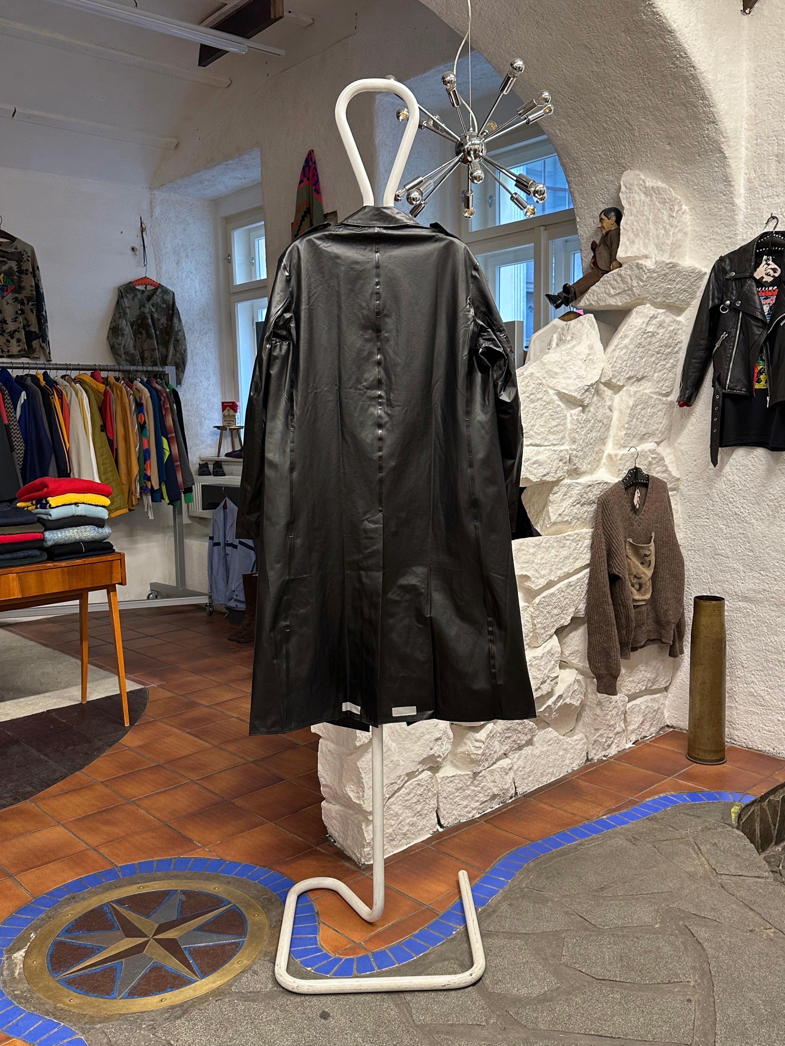 60s Swedish Army Black Rubber Raincoat – TOTO