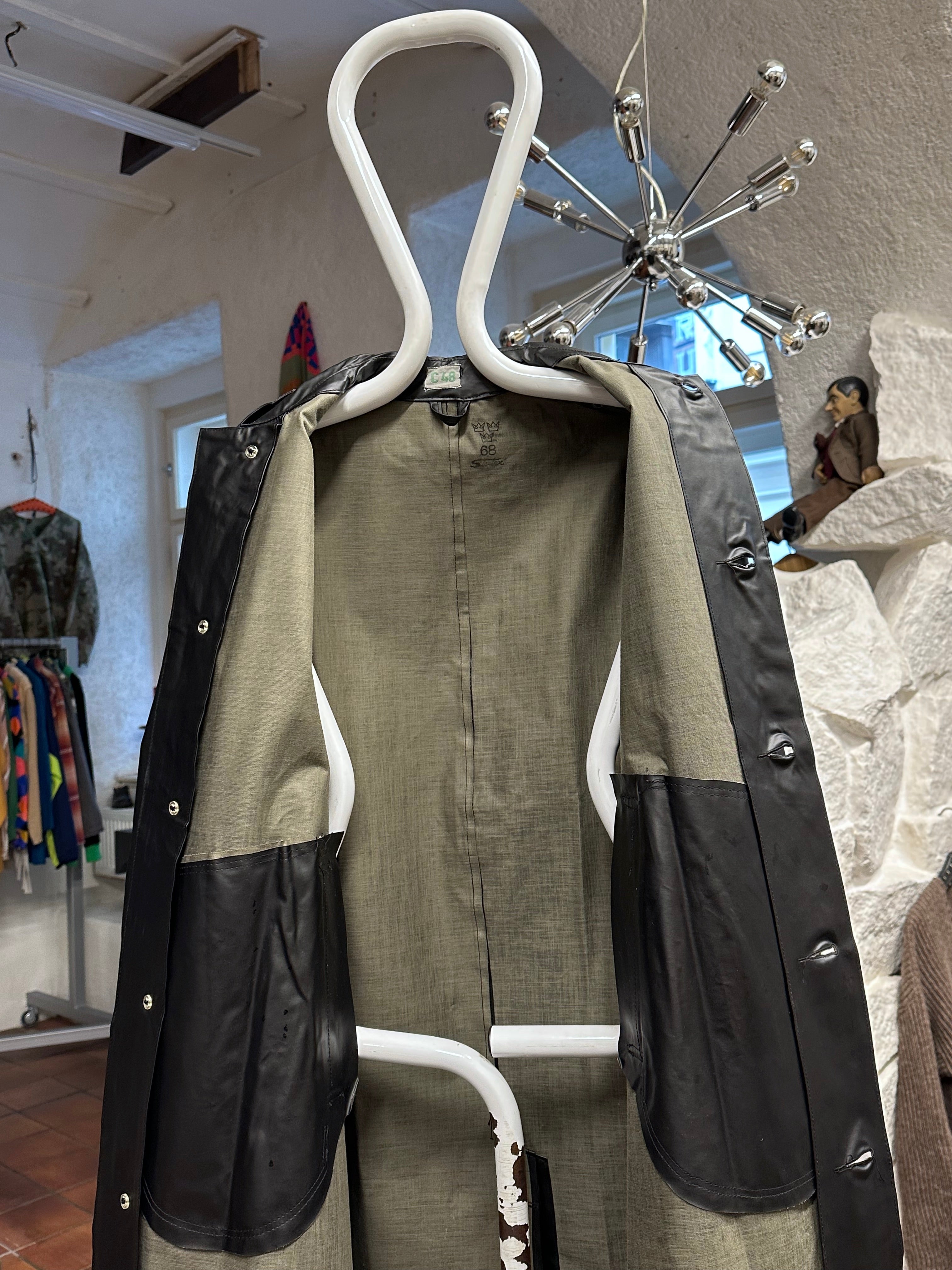 60s Swedish Army Black Rubber Raincoat – TOTO