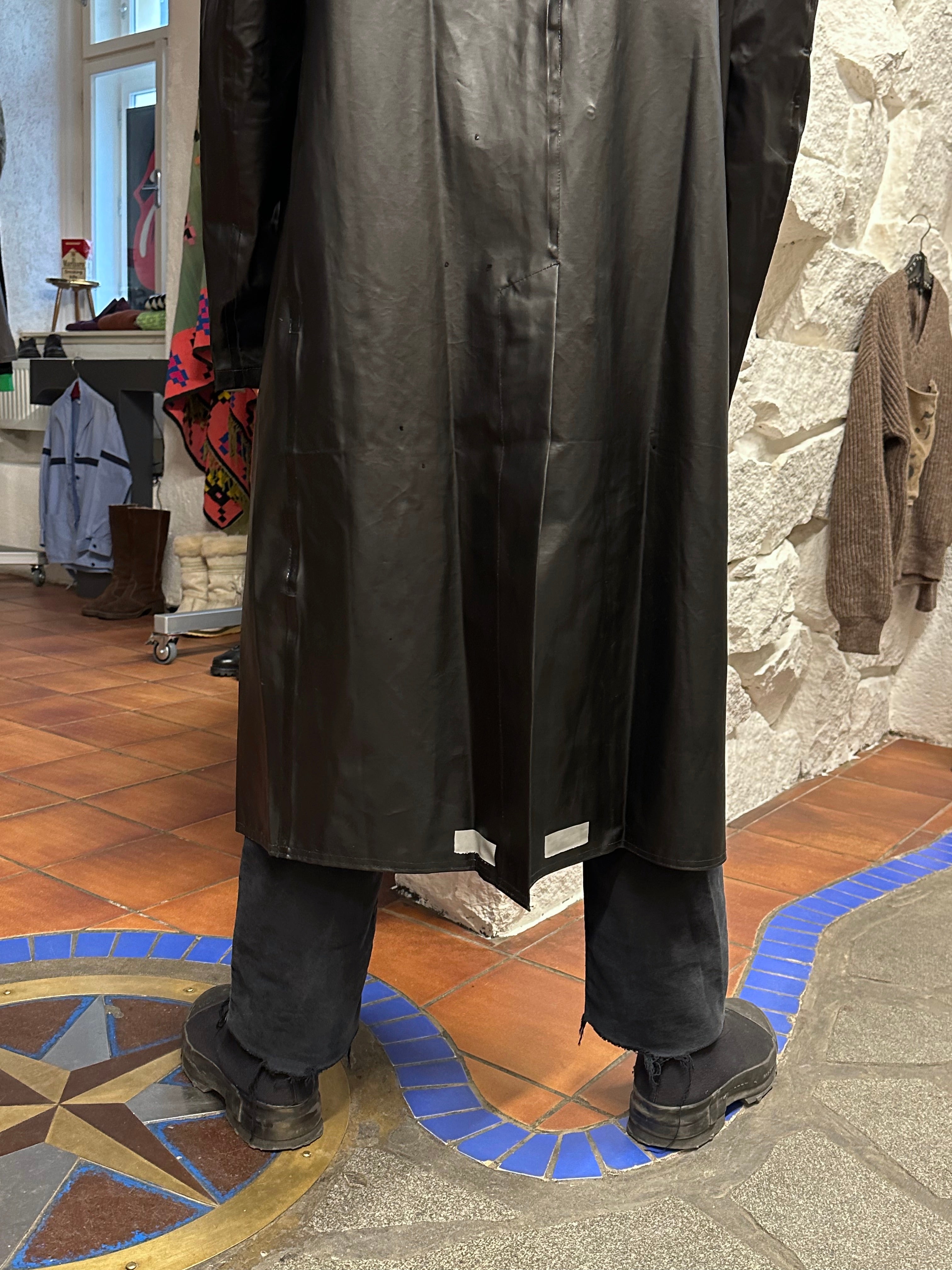 60s Swedish Army Black Rubber Raincoat – TOTO