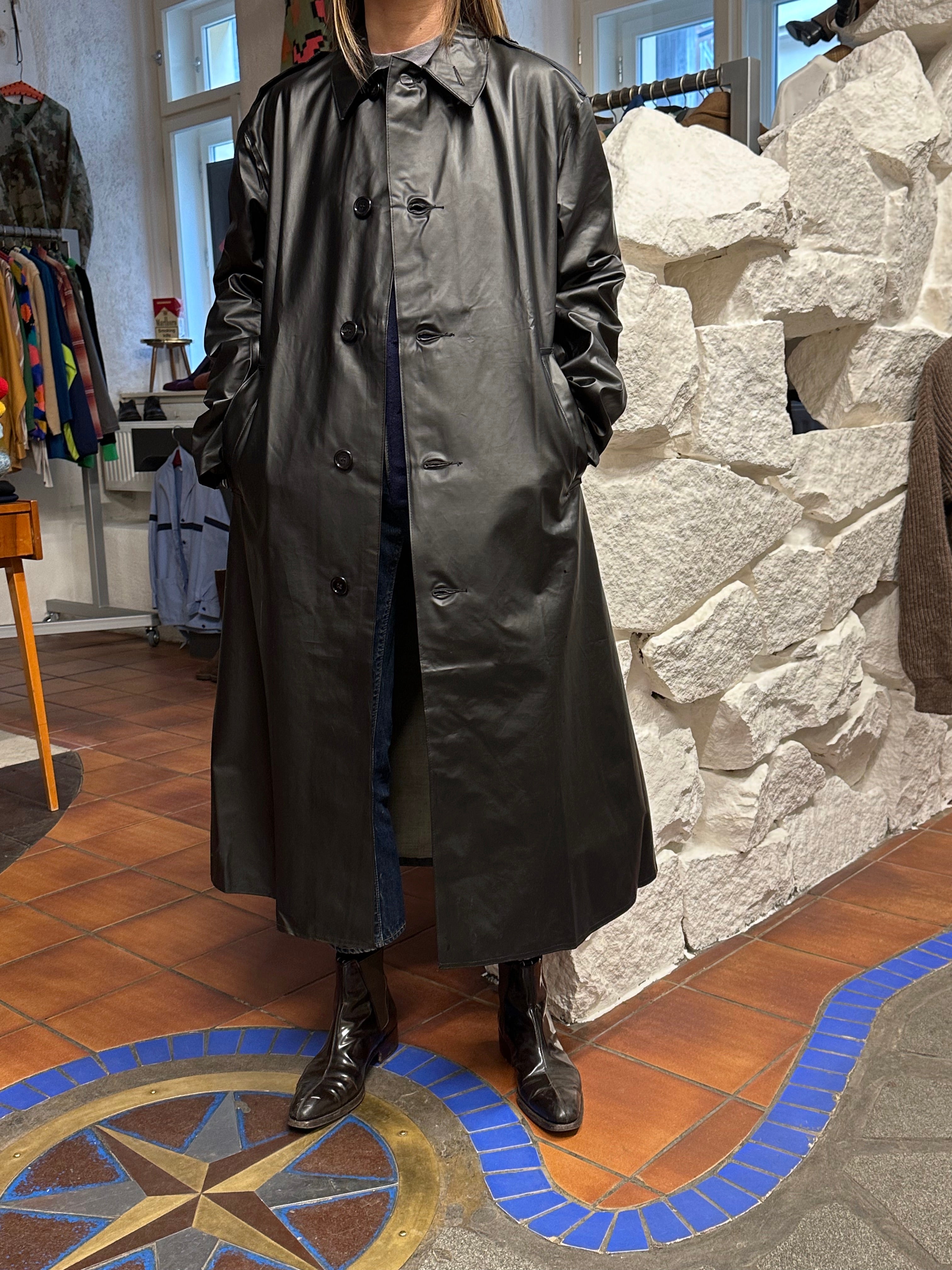 スウェーデン軍　ブラック レイン　トレンチコート 60s Swedish Army Black Rubber Raincoat – TOTO