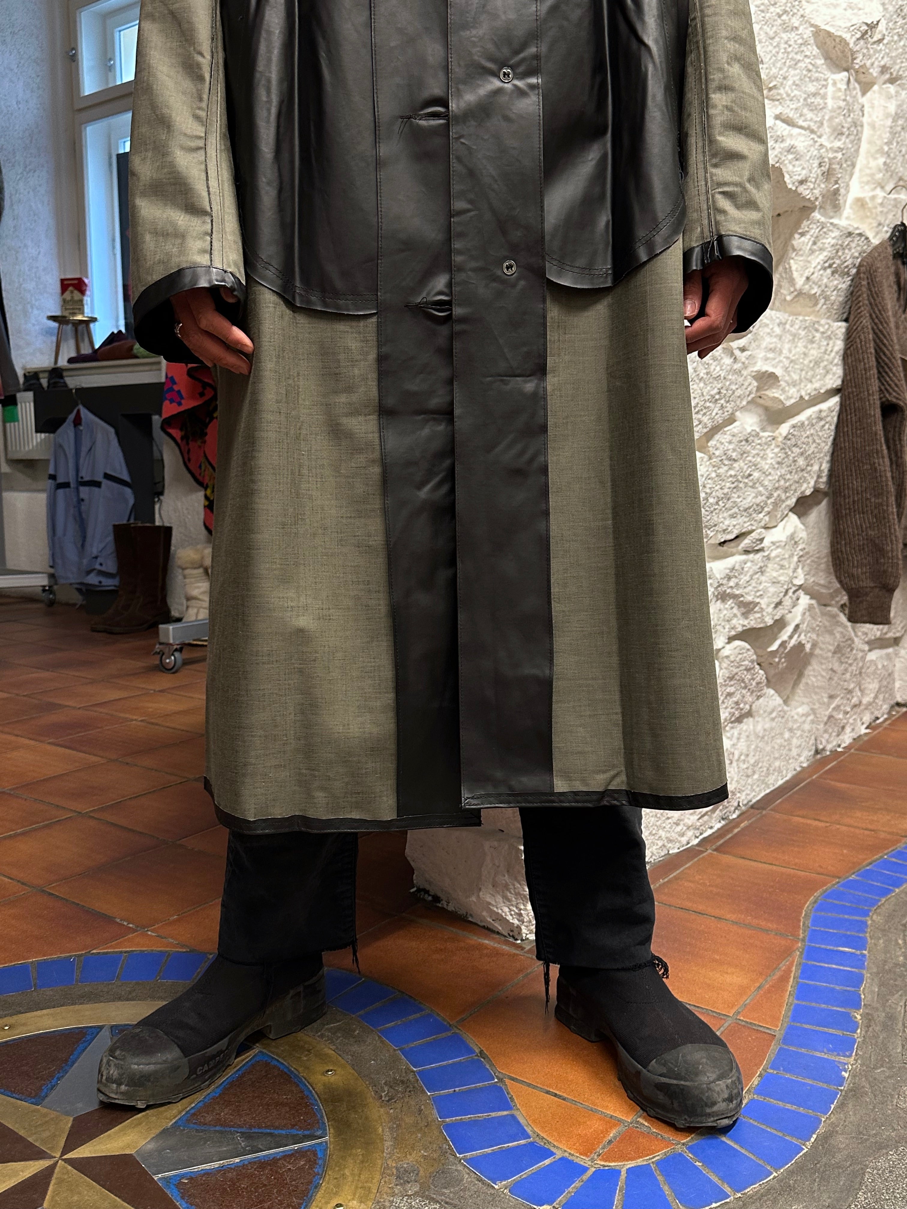 60s Swedish Army Black Rubber Raincoat – TOTO