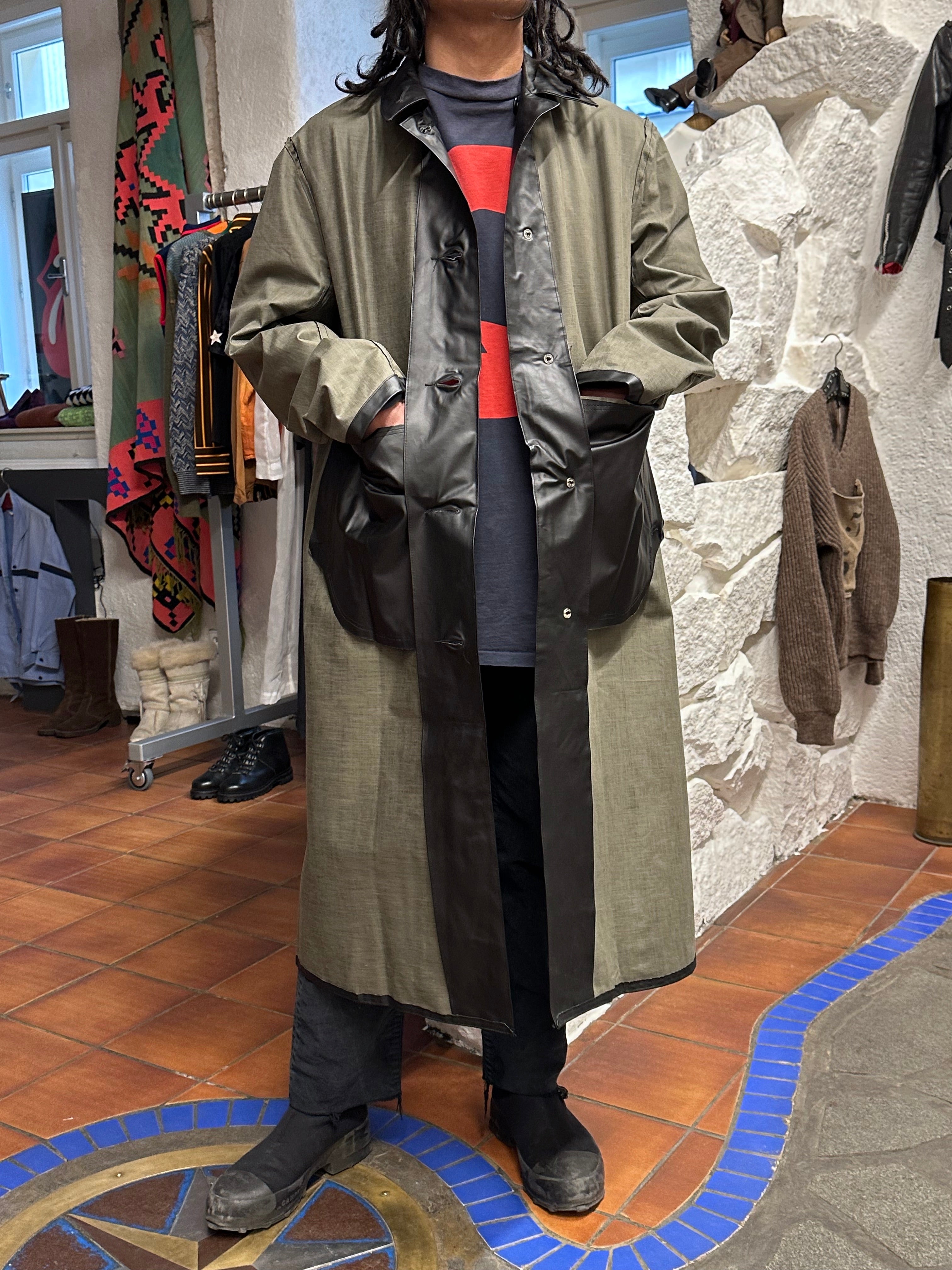 60s Swedish Army Black Rubber Raincoat – TOTO