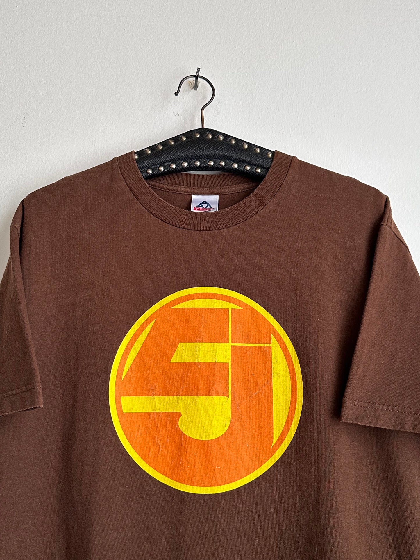 Jurassic 5 2002 HIP-HOP RAP T-shirt Vintage Tee Tシャツ ヴィンテージ ラップ Toto Praha Vintage clothing store Antique shop Prague 古着屋 アンティークショップ プラハ ユーロ古着  ヨーロッパ古着 古着卸 