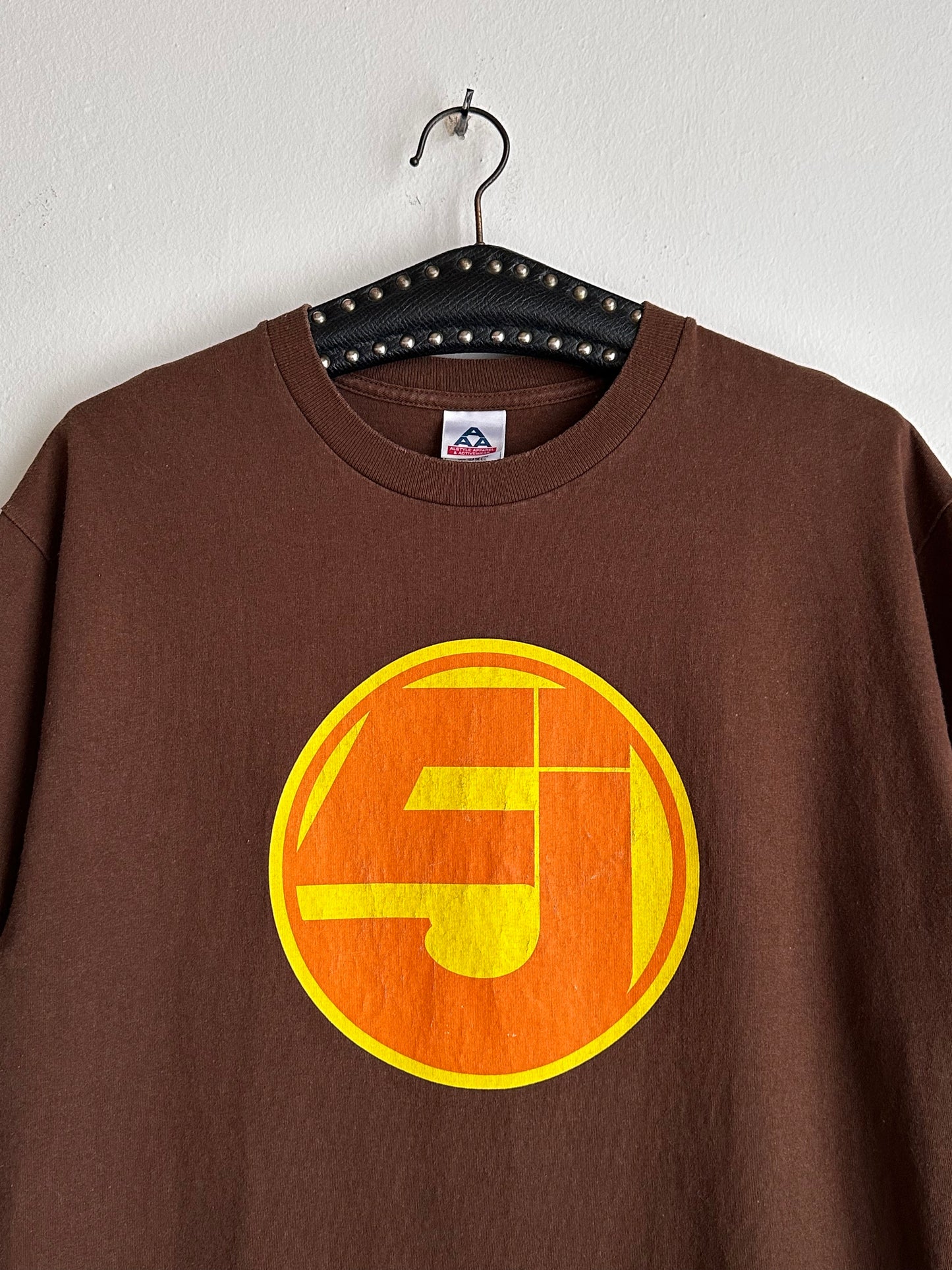 Jurassic 5 2002 HIP-HOP RAP T-shirt Vintage Tee Tシャツ ヴィンテージ ラップ Toto Praha Vintage clothing store Antique shop Prague 古着屋 アンティークショップ プラハ ユーロ古着  ヨーロッパ古着 古着卸 