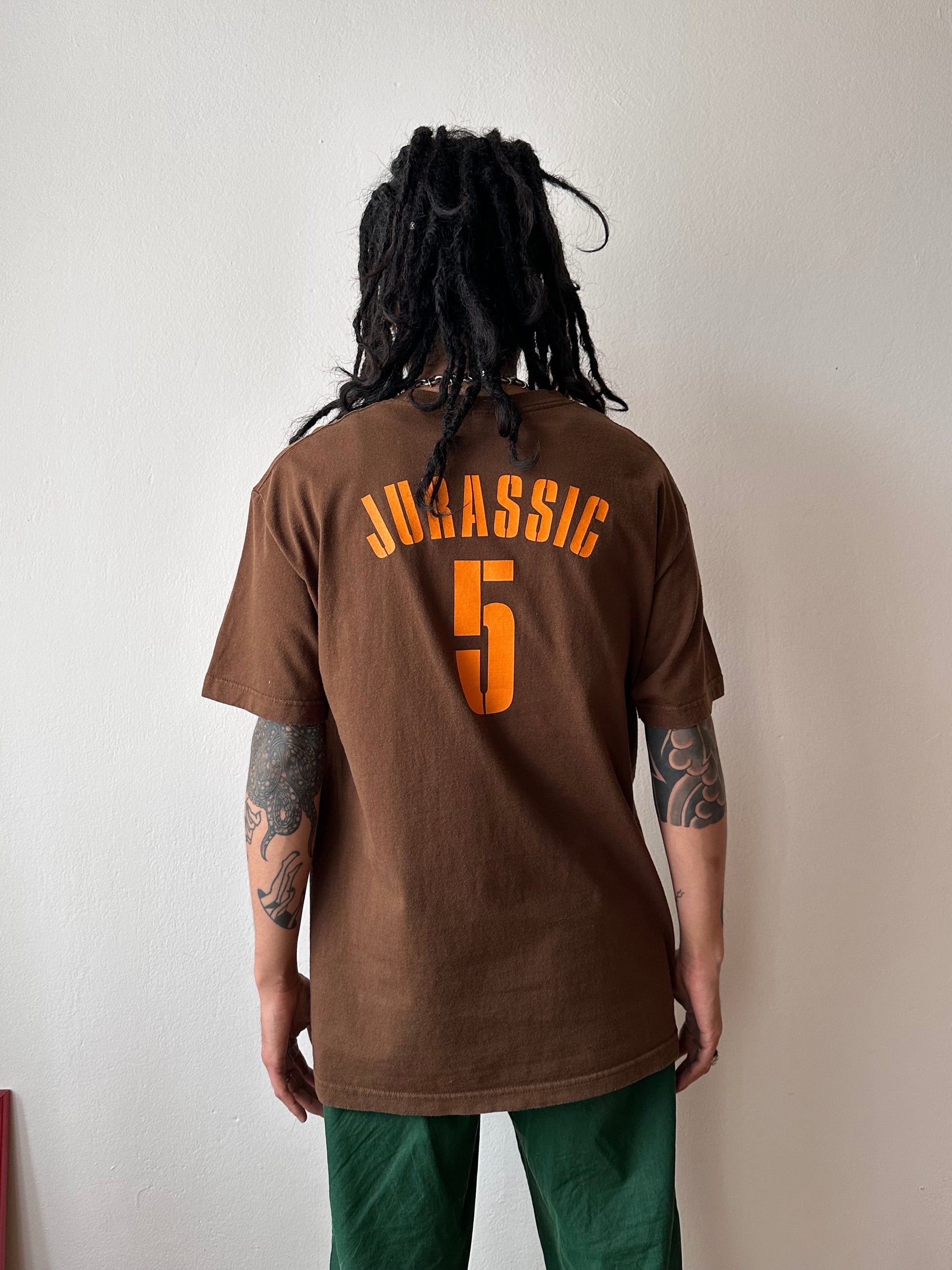 Jurassic 5 2002 HIP-HOP RAP T-shirt Vintage Tee Tシャツ ヴィンテージ ラップ Toto Praha Vintage clothing store Antique shop Prague 古着屋 アンティークショップ プラハ ユーロ古着  ヨーロッパ古着 古着卸 