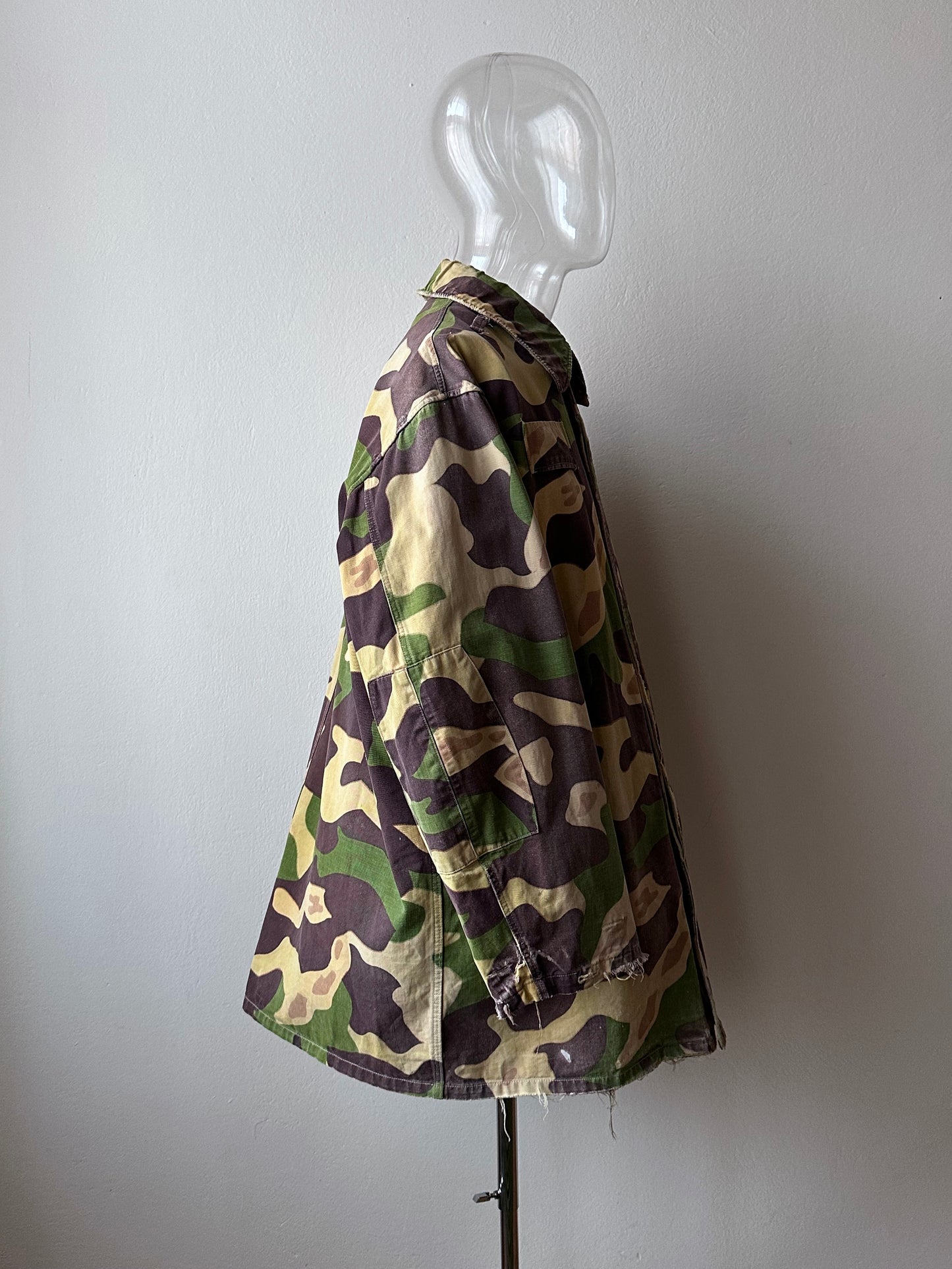 1960's Czechoslovakia Army Salamander camo parka Military 60s サラマンダーカモ チェコ軍 チェコスロバキア TOTO Praha Vintage clothing store Prague Antique shop 古着屋 プラハ ヨーロッパ古着 ヨーロッパミリタリー 古着卸 アンティークショップ 