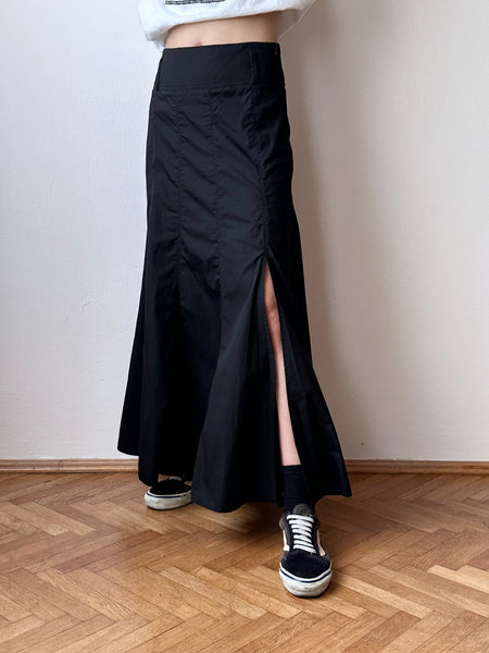 deep slit black skirt W28