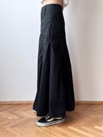 deep slit black skirt W28