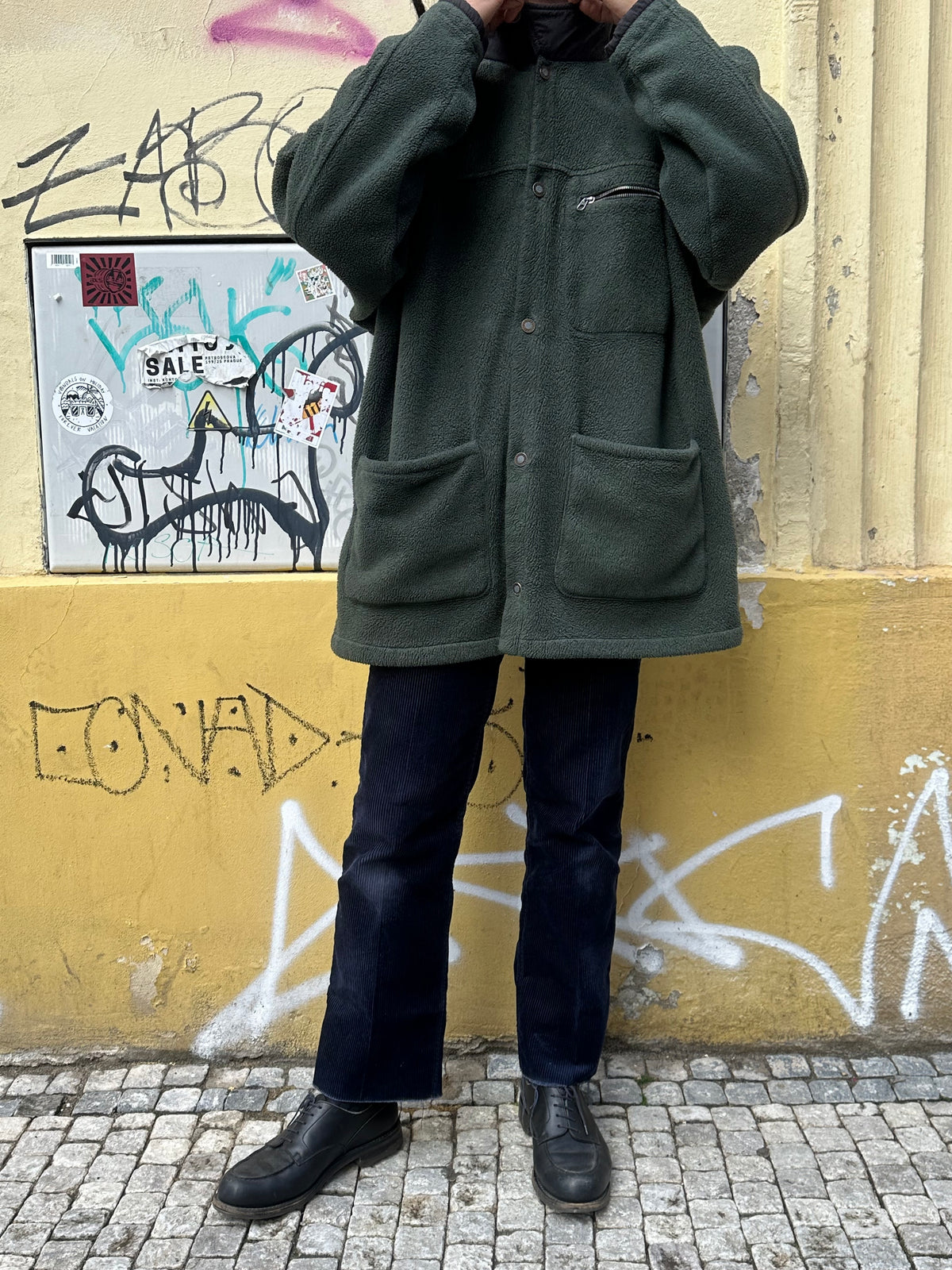 1990s Patagonia Shirring Coat 90年代 パタゴニア シャーリングコート フリース シンチラ レア ナイロン Toto Praha Vintage clothing shop Antique shop 古着屋 プラハ Showroom appointment Prague ユーロ古着 ヨーロッパ古着 古着卸 ヴィンテージ Made in USA アメリカ製 緑 Green