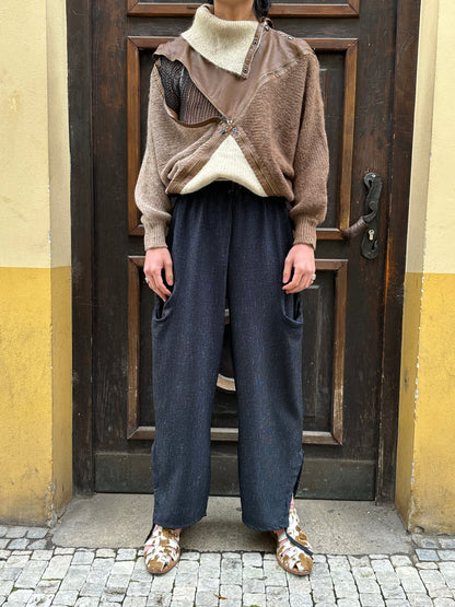 Toto Praha Vintage clothing shop Antique shop 古着屋 プラハ Showroom appointment Prague ユーロ古着 ヨーロッパ古着 古着卸 ヴィンテージ 
