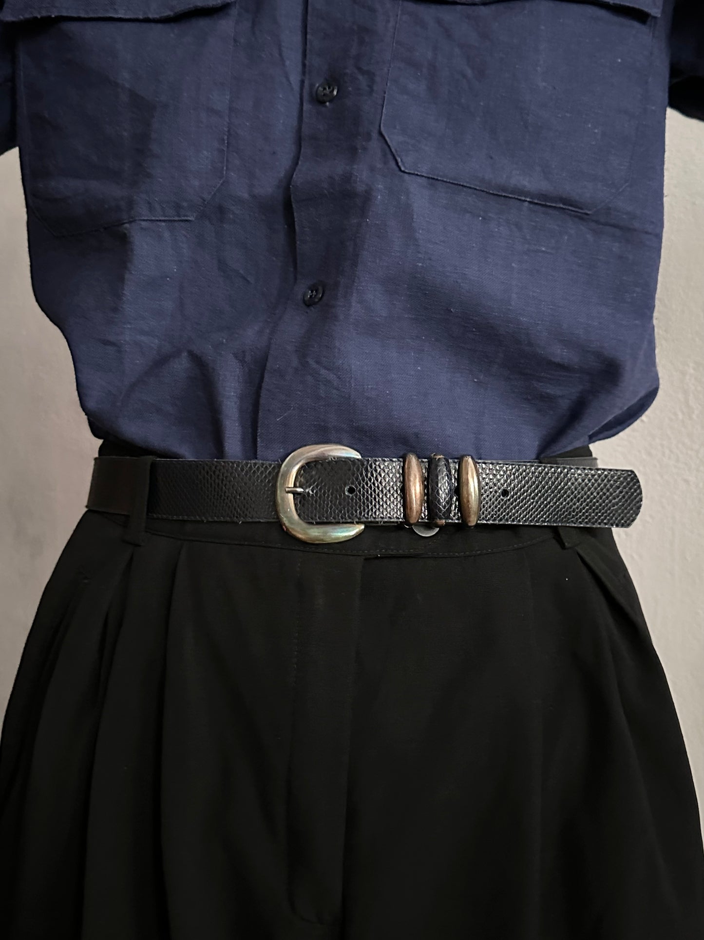 vintage leather belt - embossed navy