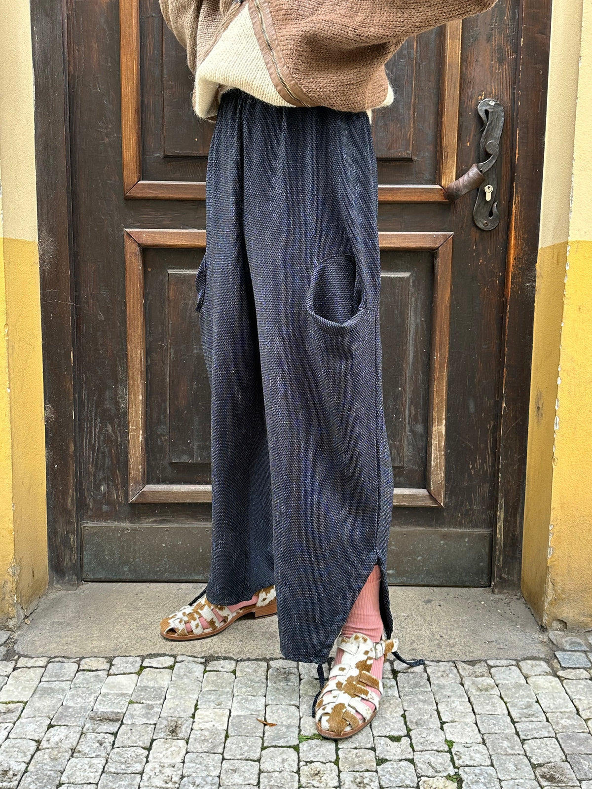 Toto Praha Vintage clothing shop Antique shop 古着屋 プラハ Showroom appointment Prague ユーロ古着 ヨーロッパ古着 古着卸 ヴィンテージ 
