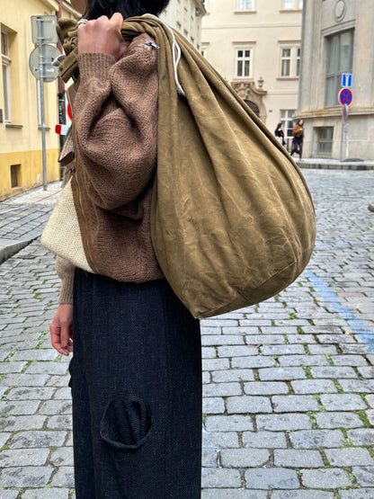 Toto Praha Vintage clothing shop Antique shop 古着屋 プラハ Showroom appointment Prague ユーロ古着 ヨーロッパ古着 古着卸 ヴィンテージ 