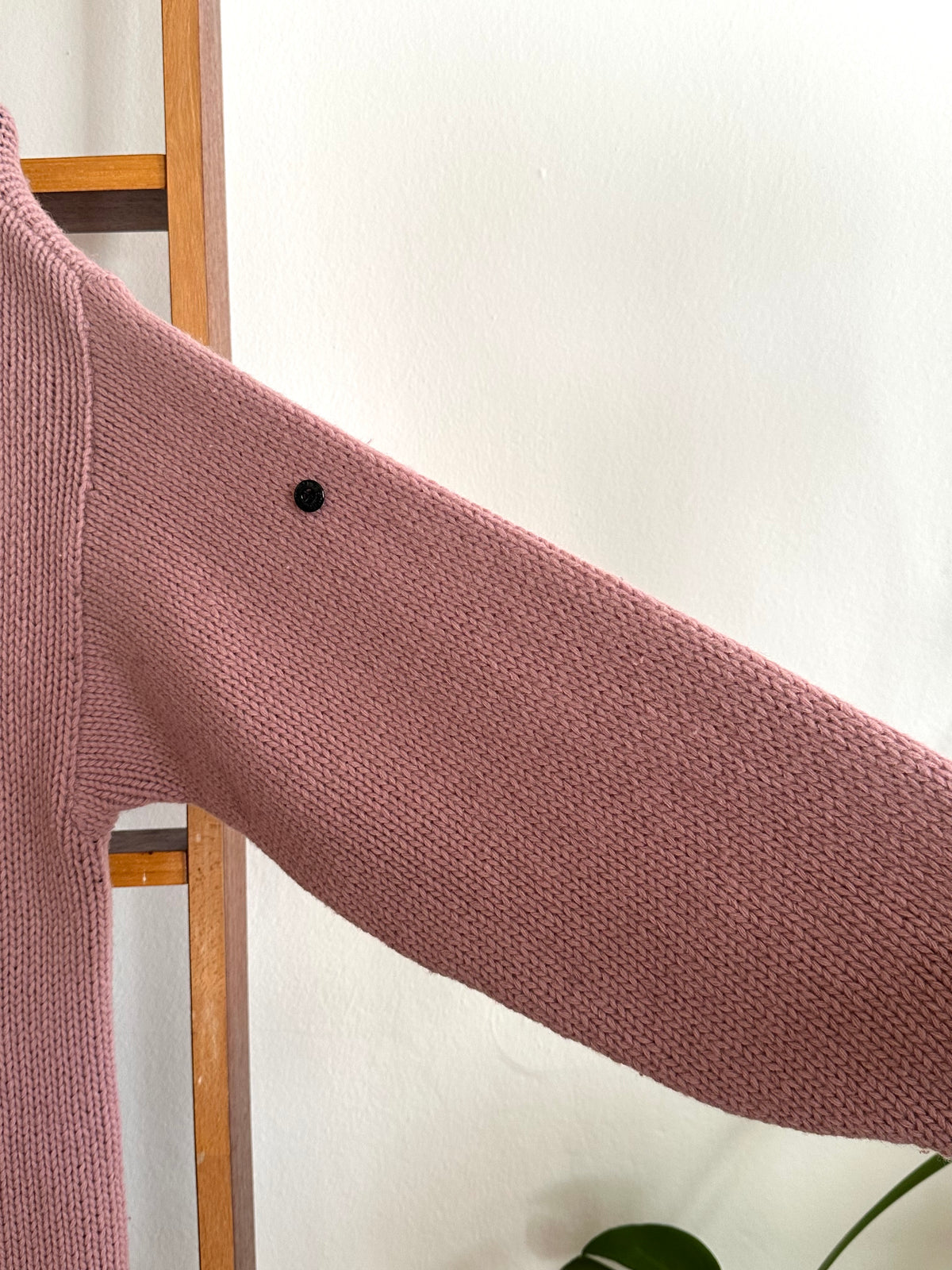 1990s 90年代 Stone Island ストーンアイランド Massimo Osti Wool Jumper ウール ニット セーター Pink ピンク マッシモオスティ Toto Praha Vintage clothing shop Antique shop 古着屋 プラハ Showroom appointment Prague ユーロ古着 ヨーロッパ古着 古着卸 ヴィンテージ