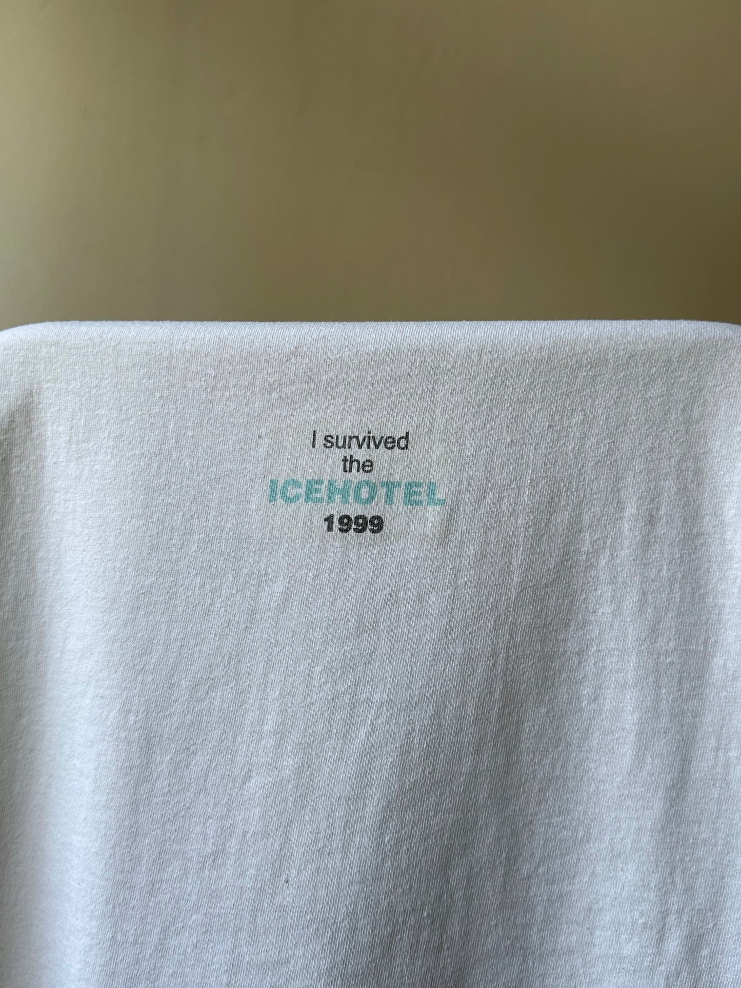 1999 ICE HOTEL - L