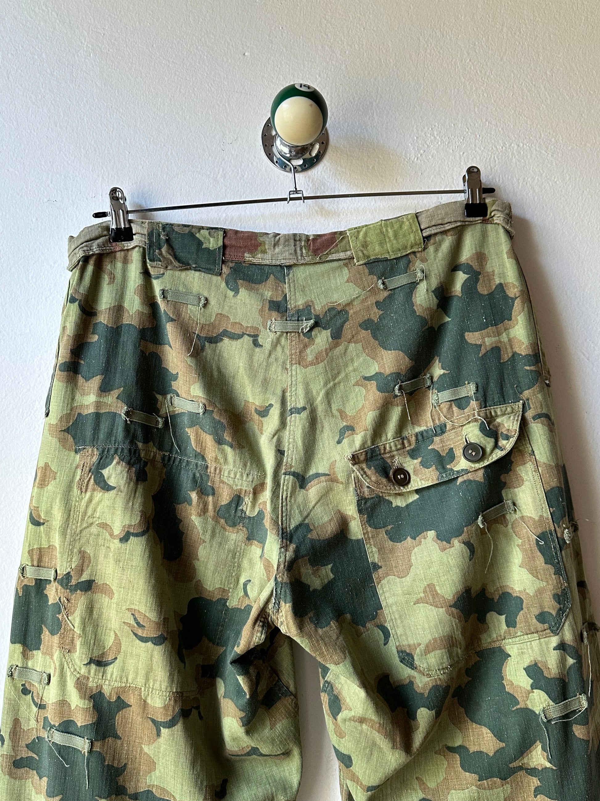 1960's Československá lidová armáda Clouds camouflage reversible trousers 60s 60年代 チェコスロバキア 人民軍 迷彩 カモ柄 ミリタリー リバーシブル チェコ軍 Toto Praha Vintage clothing shop Antique shop 古着屋 プラハ Showroom appointment Prague ユーロ古着 ヨーロッパ古着 古着卸 ヴィンテージ