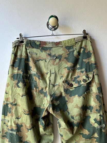 1960's Československá lidová armáda Clouds camouflage reversible trousers 60s 60年代 チェコスロバキア 人民軍 迷彩 カモ柄 ミリタリー リバーシブル チェコ軍 Toto Praha Vintage clothing shop Antique shop 古着屋 プラハ Showroom appointment Prague ユーロ古着 ヨーロッパ古着 古着卸 ヴィンテージ
