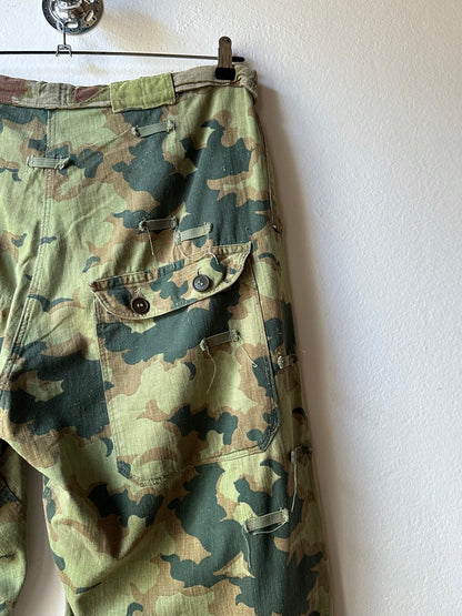 1960's Československá lidová armáda Clouds camouflage reversible trousers 60s 60年代 チェコスロバキア 人民軍 迷彩 カモ柄 ミリタリー リバーシブル チェコ軍 Toto Praha Vintage clothing shop Antique shop 古着屋 プラハ Showroom appointment Prague ユーロ古着 ヨーロッパ古着 古着卸 ヴィンテージ