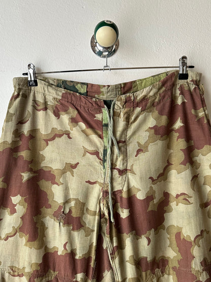 1960's Československá lidová armáda Clouds camouflage reversible trousers 60s 60年代 チェコスロバキア 人民軍 迷彩 カモ柄 ミリタリー リバーシブル チェコ軍 Toto Praha Vintage clothing shop Antique shop 古着屋 プラハ Showroom appointment Prague ユーロ古着 ヨーロッパ古着 古着卸 ヴィンテージ