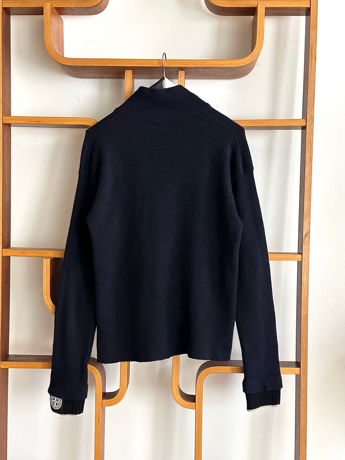 Stone Island ストーンアイランド Massimo Osti Wool Jumper ウール ニット セータ 紺色 Navy Toto Praha Vintage clothing shop Antique shop 古着屋 プラハ Showroom appointment Prague ユーロ古着 ヨーロッパ古着 古着卸 ヴィンテージ