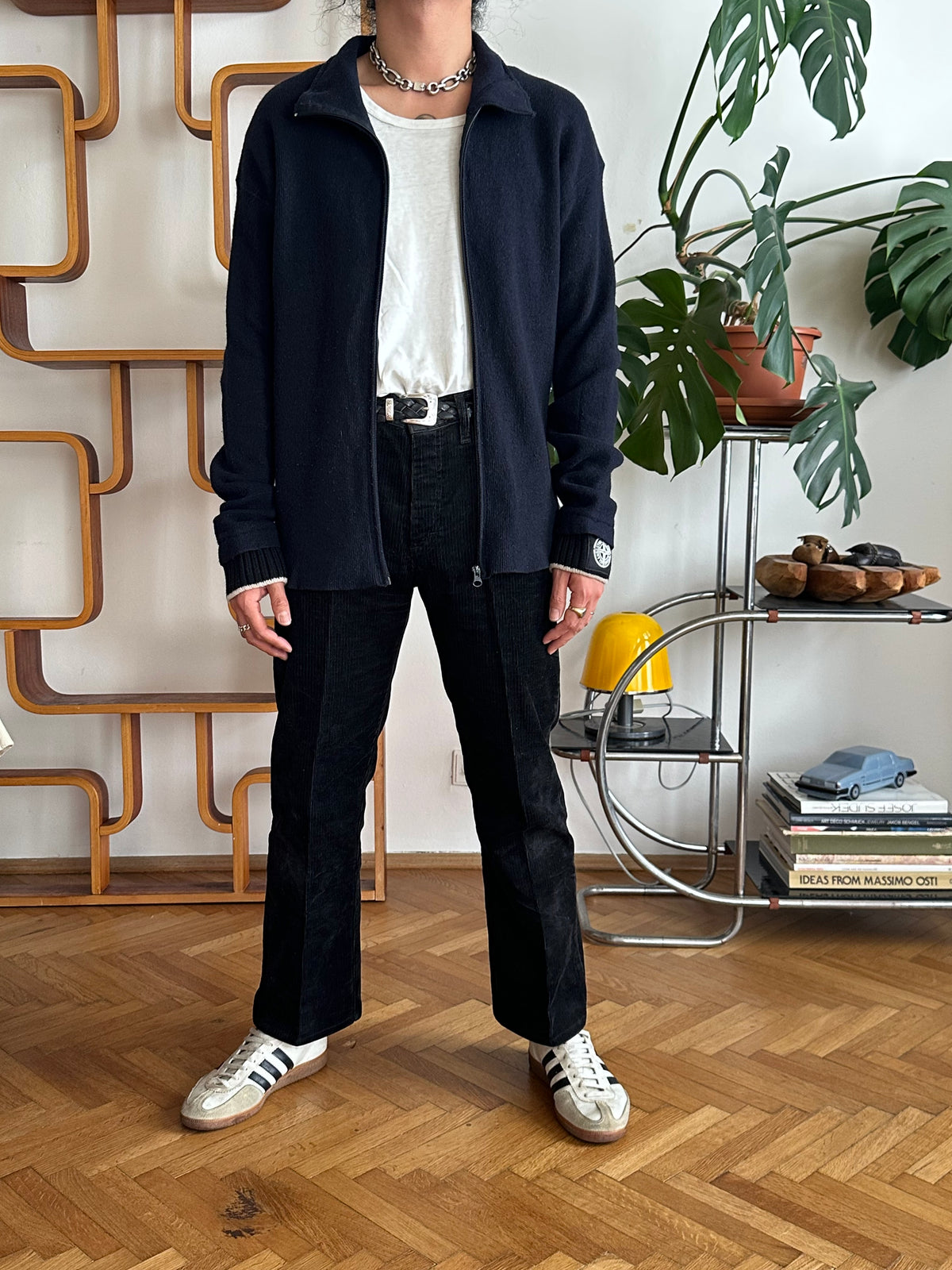 Stone Island ストーンアイランド Massimo Osti Wool Jumper ウール ニット セータ 紺色 Navy Toto Praha Vintage clothing shop Antique shop 古着屋 プラハ Showroom appointment Prague ユーロ古着 ヨーロッパ古着 古着卸 ヴィンテージ