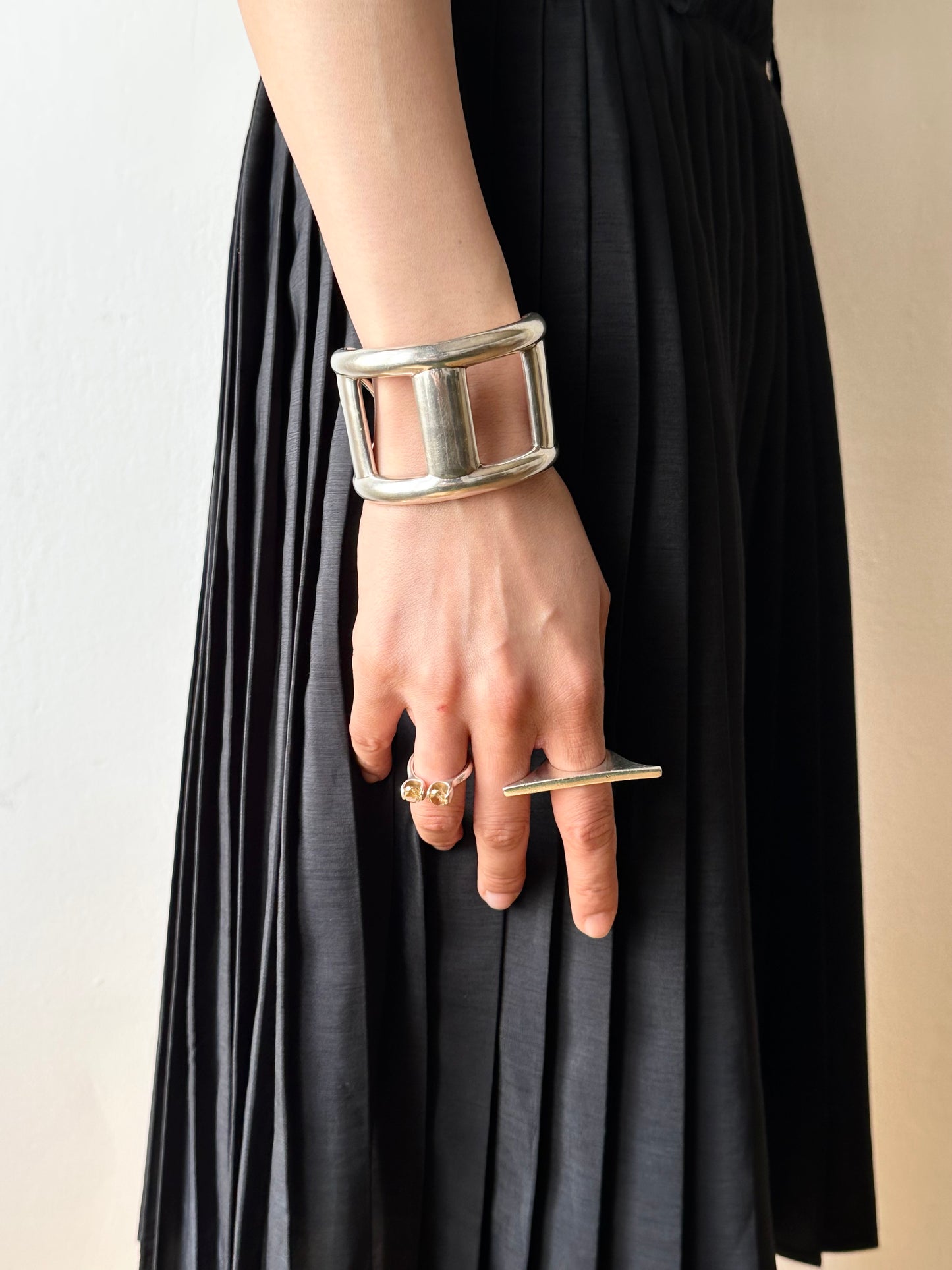 Guiot De Bourg Paris silver bangle