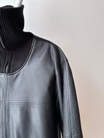 Black Leather Elegance Paris pullover Toto Praha Prague Vintage Vintage store Vintage clothing プラハ 古着 古着屋 ユーロ古着  ヨーロッパ古着 レザー プルオーバー  黒