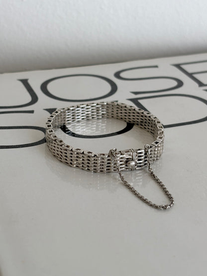 thick gate chain bracelet