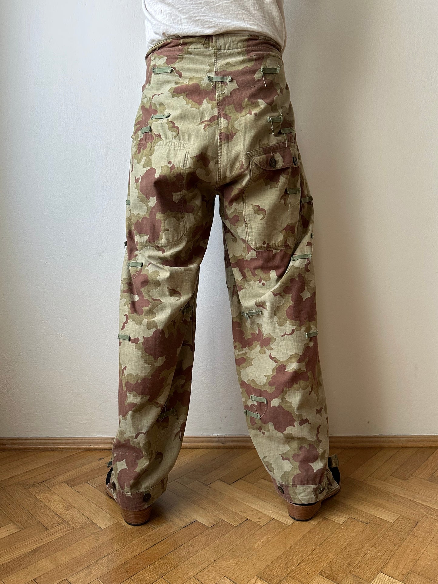 1960's Československá lidová armáda Clouds camouflage reversible trousers 60s 60年代 チェコスロバキア 人民軍 迷彩 カモ柄 ミリタリー リバーシブル チェコ軍 Toto Praha Vintage clothing shop Antique shop 古着屋 プラハ Showroom appointment Prague ユーロ古着 ヨーロッパ古着 古着卸 ヴィンテージ