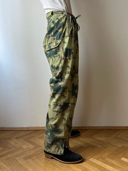 1960's Československá lidová armáda Clouds camouflage reversible trousers 60s 60年代 チェコスロバキア 人民軍 迷彩 カモ柄 ミリタリー リバーシブル チェコ軍 Toto Praha Vintage clothing shop Antique shop 古着屋 プラハ Showroom appointment Prague ユーロ古着 ヨーロッパ古着 古着卸 ヴィンテージ