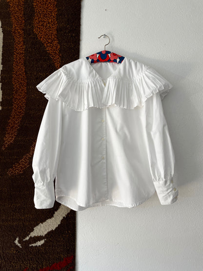 Big frill collar shirt