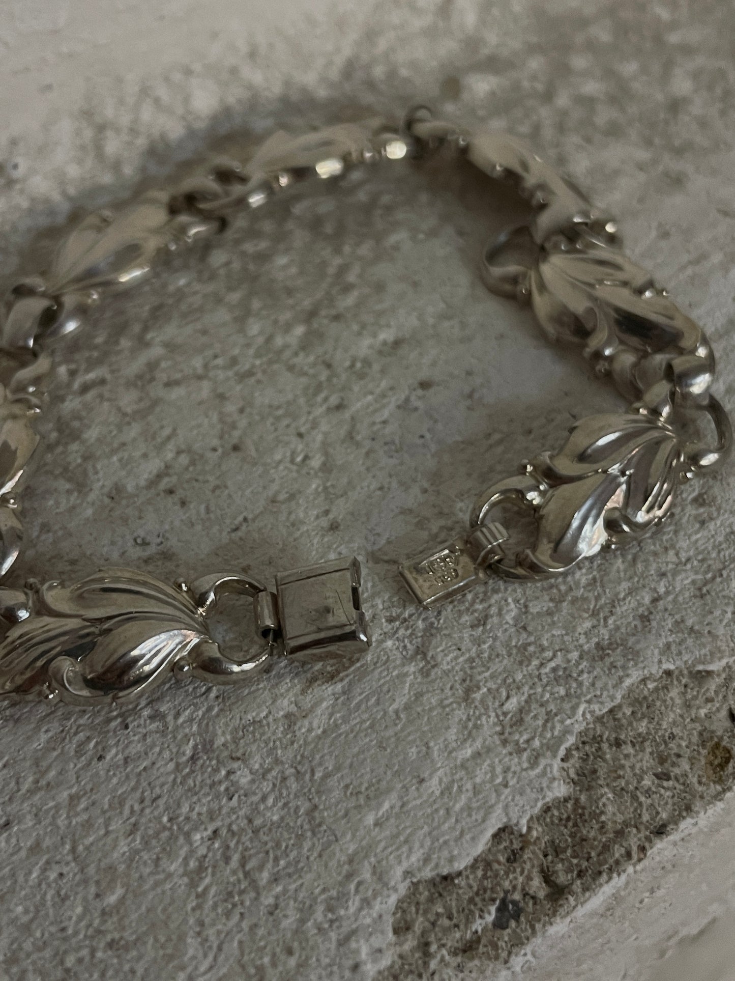 835 silver bracelet budding flower