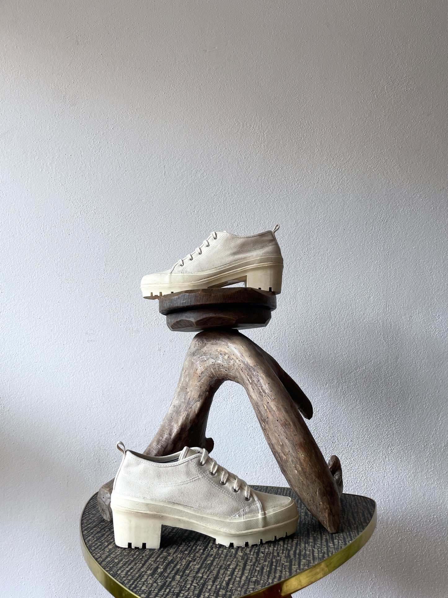 90's DNKY dead stock size 10