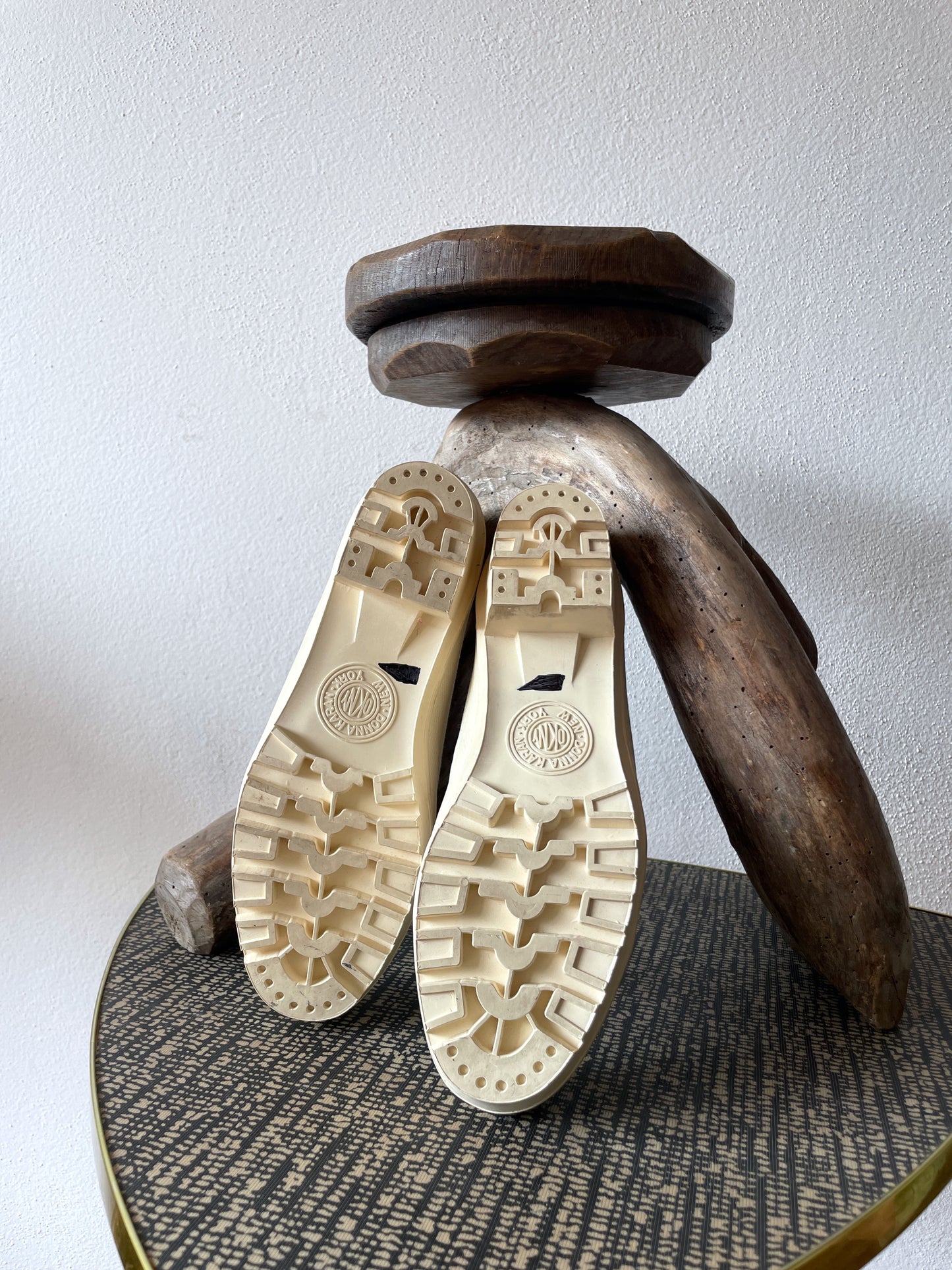 90's DNKY dead stock size 10