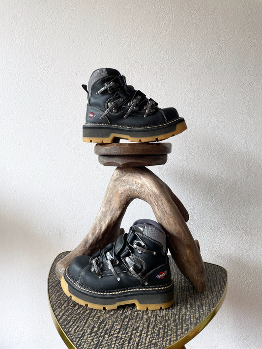 90's The Art Company