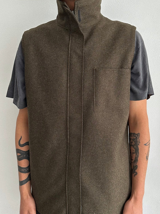 BENETTON TECH VEST. ITALY