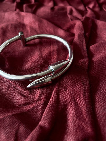 925 double arrow bangle