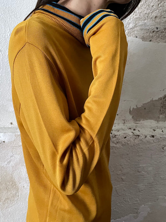 60s Amcrest Nice top.