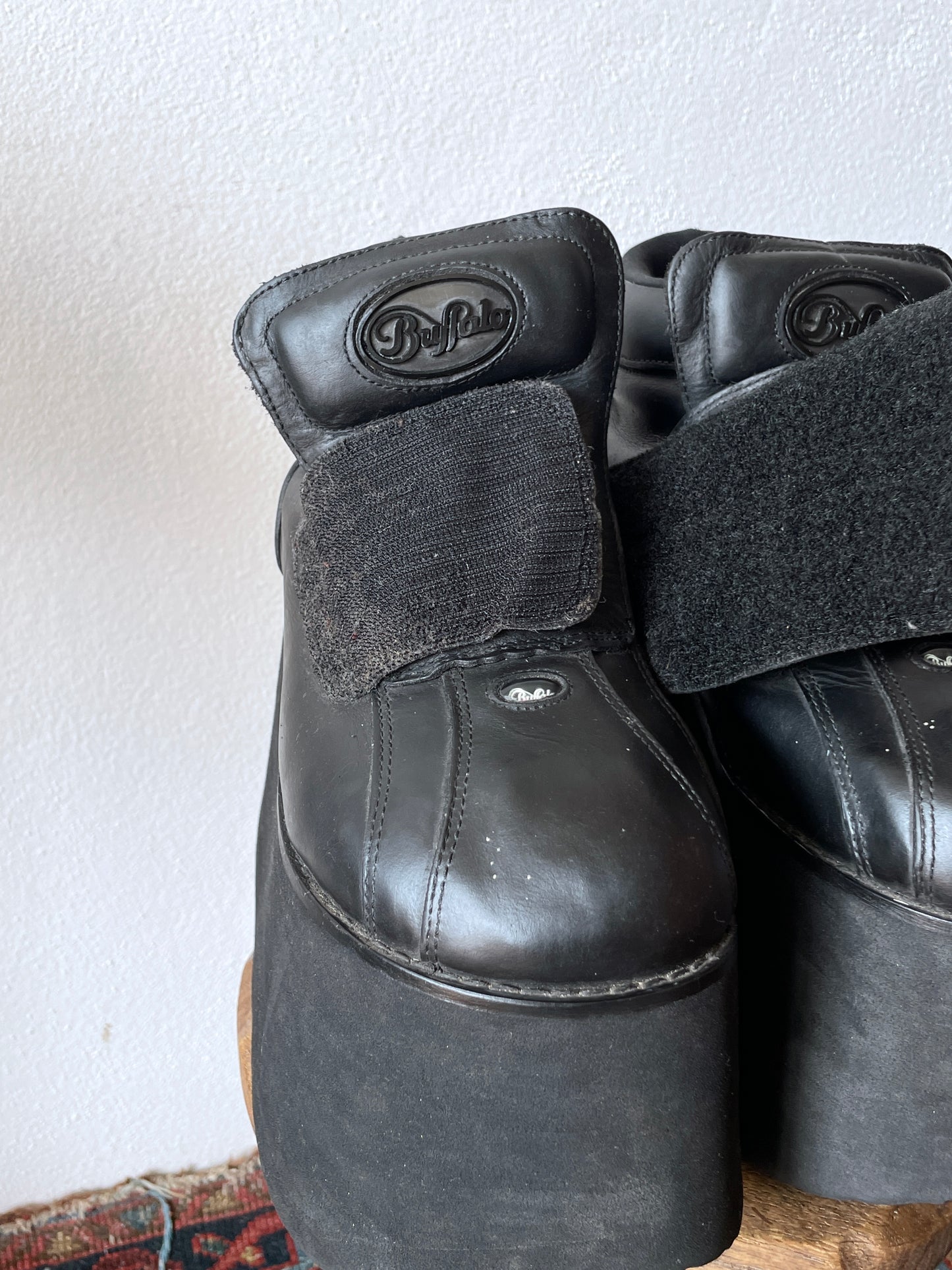 90's Buffalo rising towers boots made in Spain