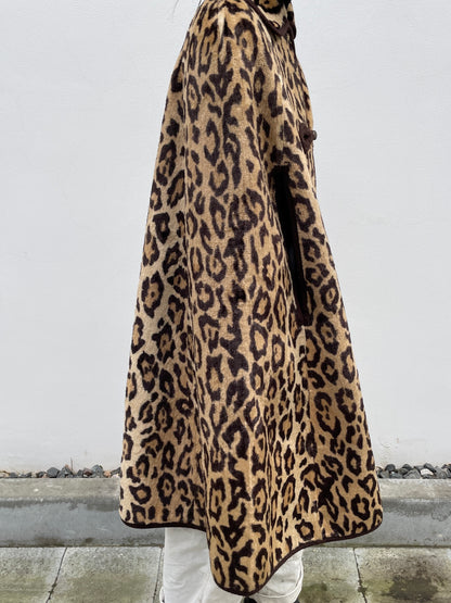 1980s leopard reversible cape