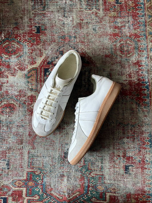 Our eternal friend , German trainer. 26cm