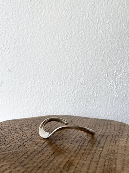 wavy twisted bangle