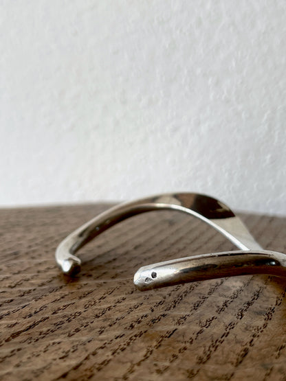 wavy twisted bangle